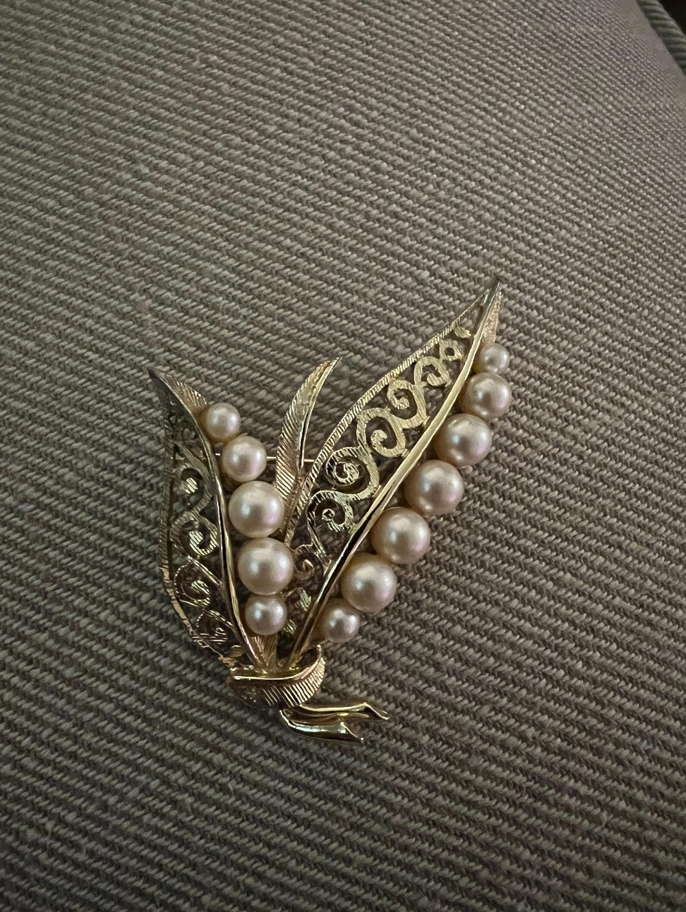Vintage Pearl Leaf Brooch - Circa 1970s